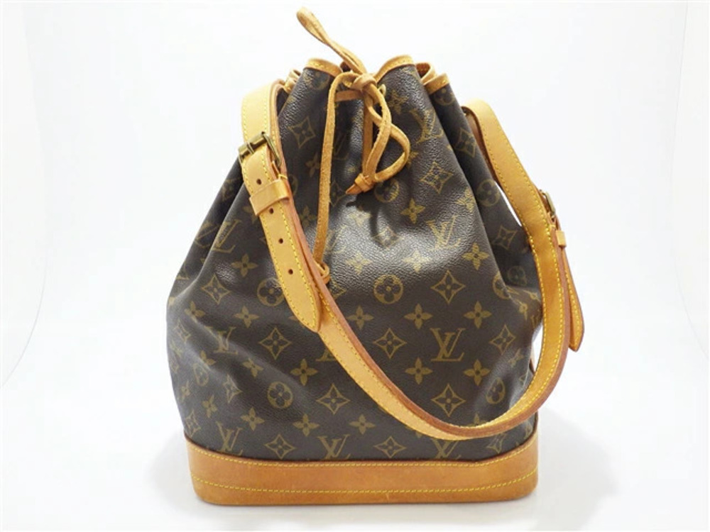 LOUIS VUITTON Noe Shoulder Bag Monogram